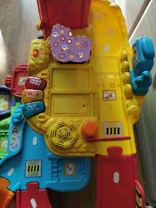 Garaż interaktywny tutut vtech