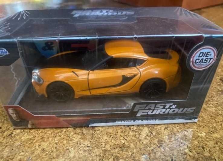 Carros 1/32 Fast and Furious + Porsche 718 Boxster Buraggo Vermelho