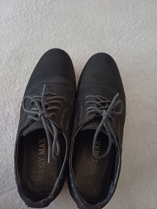 Buty chłopięce komunijne 34
