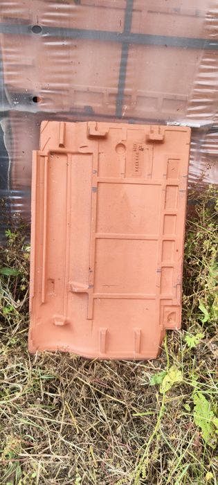 Dachówka ceramiczna-Rubin 9V, Łupek błyszczący