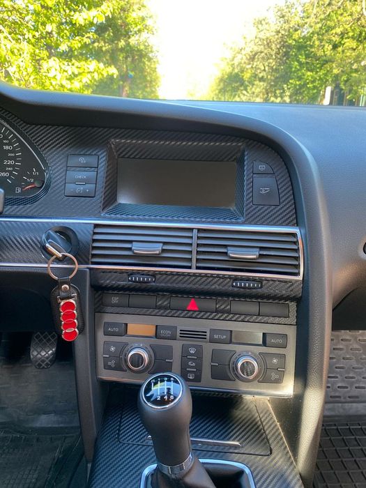 Продам ауді а6 с6 2.4