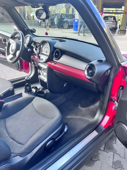 Samochód osobowy Mini Cooper