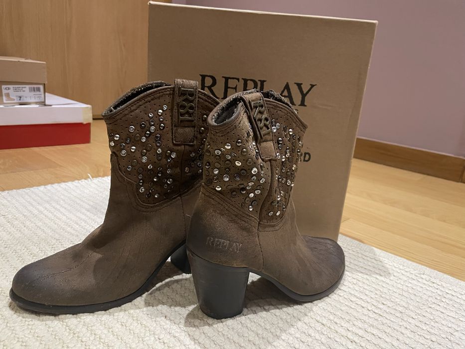 Botas da marca Replay