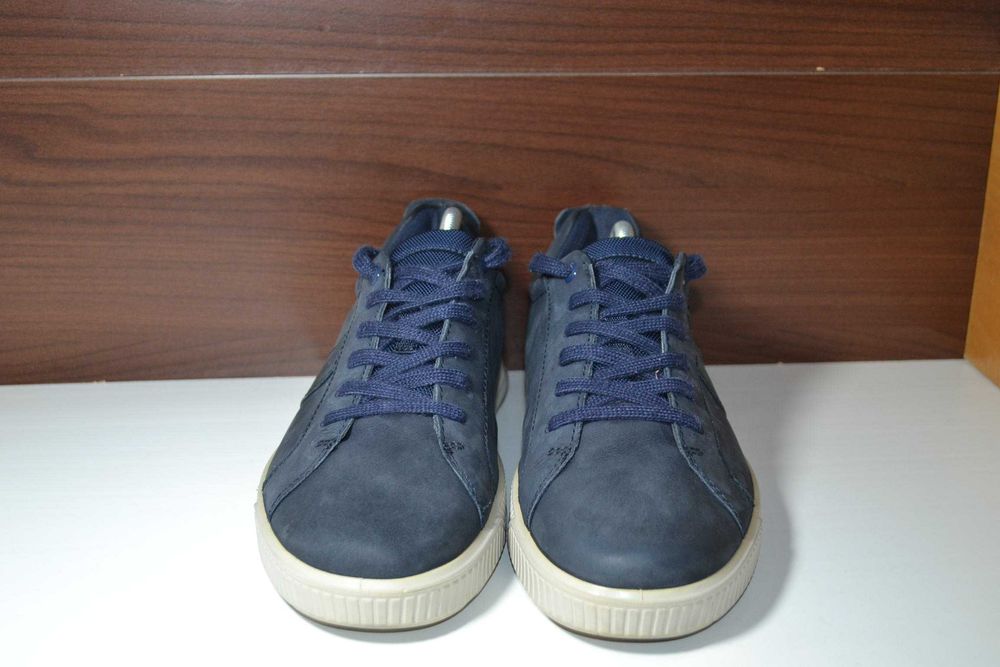 ecco 43р кроссовки кожаные сникерсы ботинки оригинал