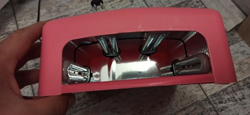 Лампа для манікюру