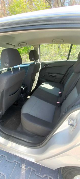 Opel Astra H benzyna 1.4