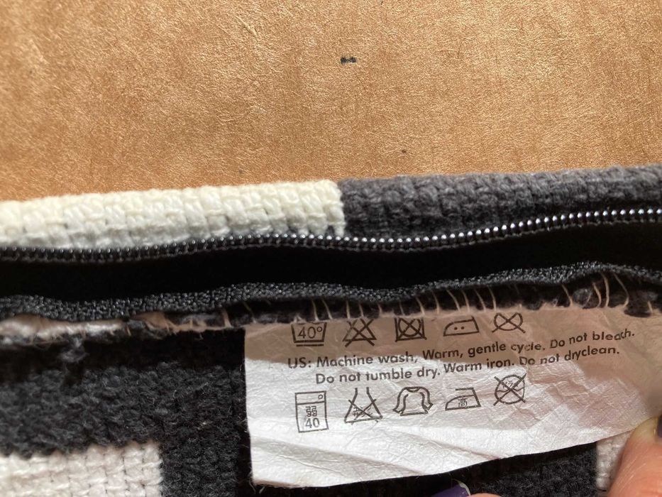 Almofada Penas Branca e Preta Ikea 40x60