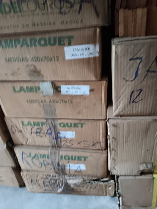 Pavimentos de madeira, exoticas e nacionais.