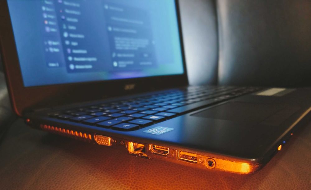 Portátil i3 ACER Aspire E1-570  8gb ram 500gb - Windows 11