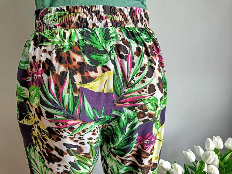 Kwiatowe kolorowe spodnie na lato 100% wiskoza rozm 38/M idealne