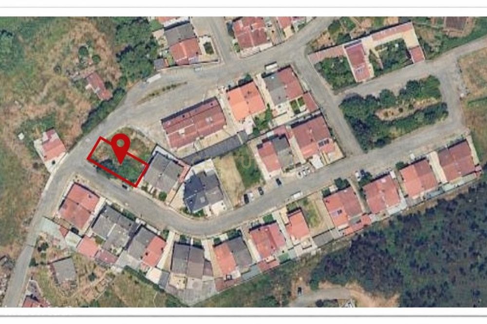 Terreno urbano -  Fânzeres