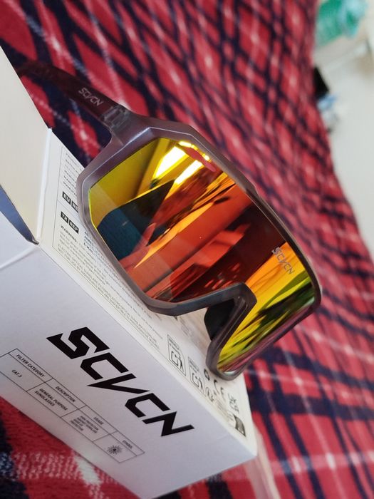 Ultra lekkie okulary przeciwsłoneczne scvcn Sport