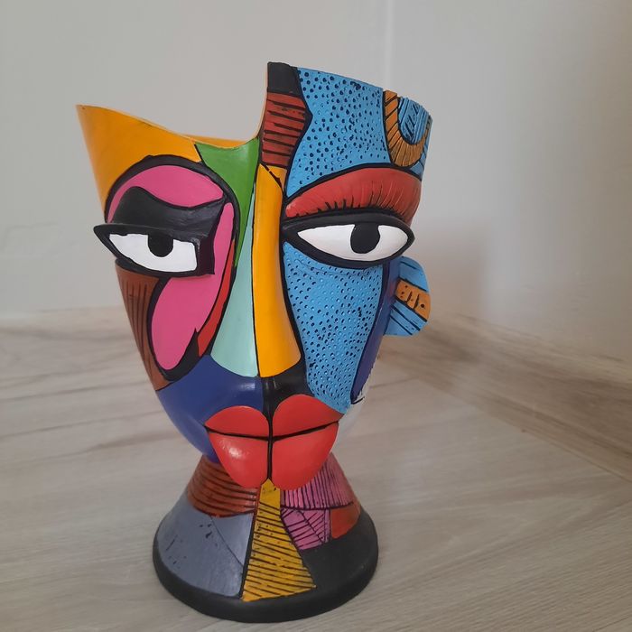 Wazon ozdobny w stylu Picasso