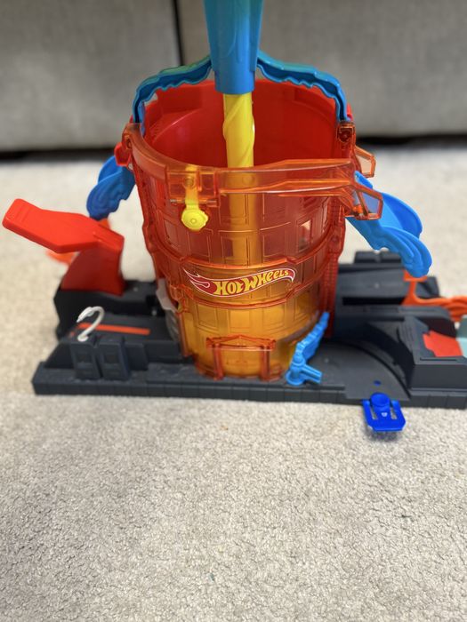 Трек Хот Вілс Пожежна станція Hot Wheels City Super City Fire