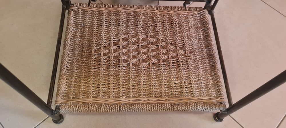 Conjunto cama ferro e 2 mesas de cabeceira