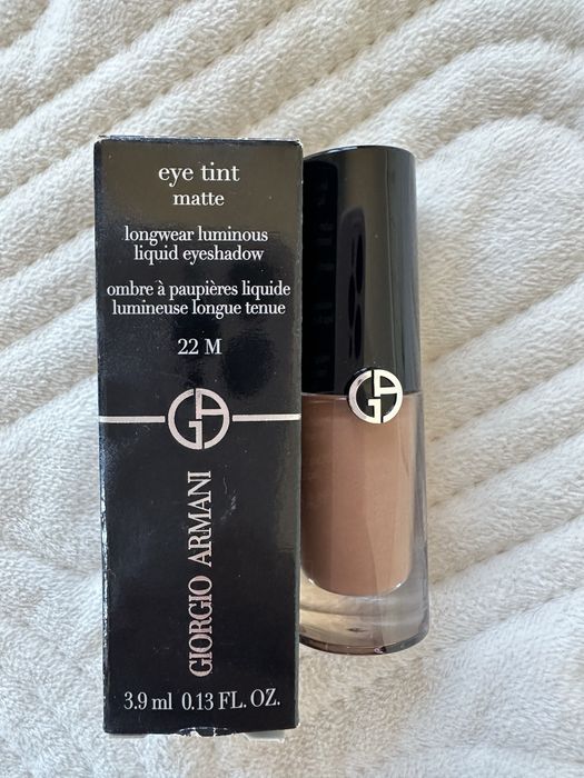 Giorgio Armani eye tint 22M cashew