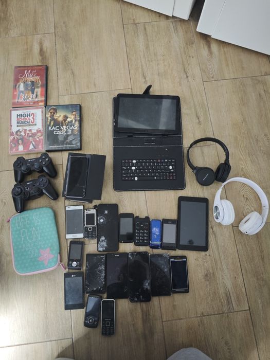 Duży pakiet elektroniki: telefony i tablety na części / do naprawy