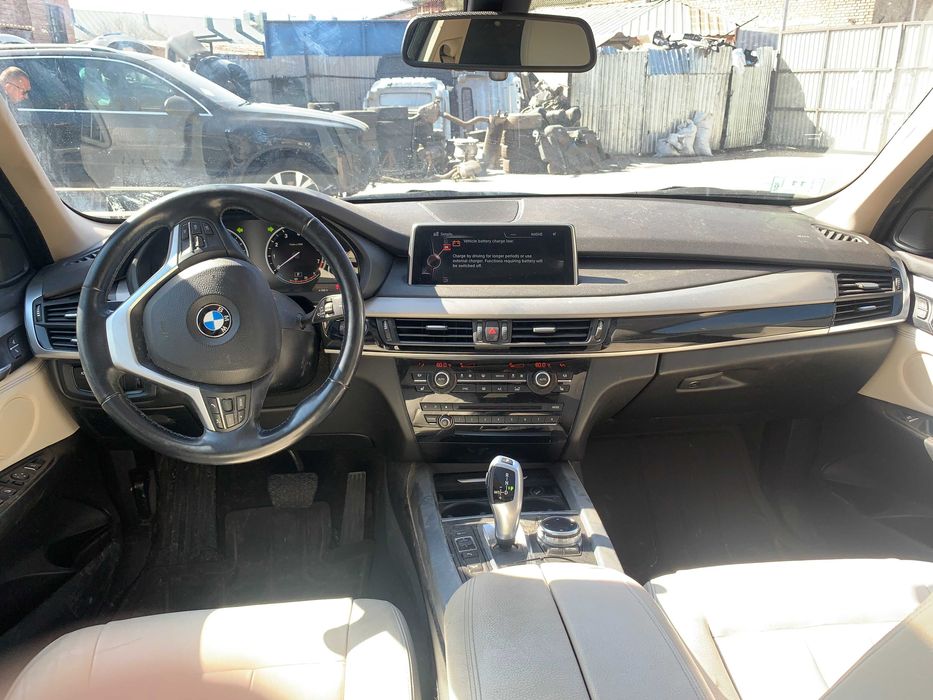 Розборка BMW F15 3.0 d разборка БМВ Ф15 запчастини двигун М обвес руль