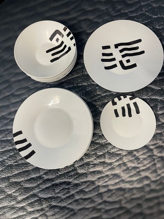 Geometric Pattern Plates476829731396014080