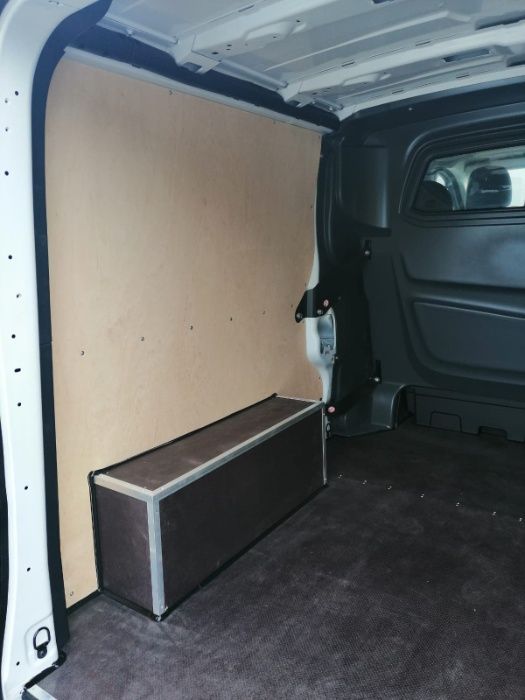 Fiat Talento L2H1 Zabudowa przestrzeni ładunkowej