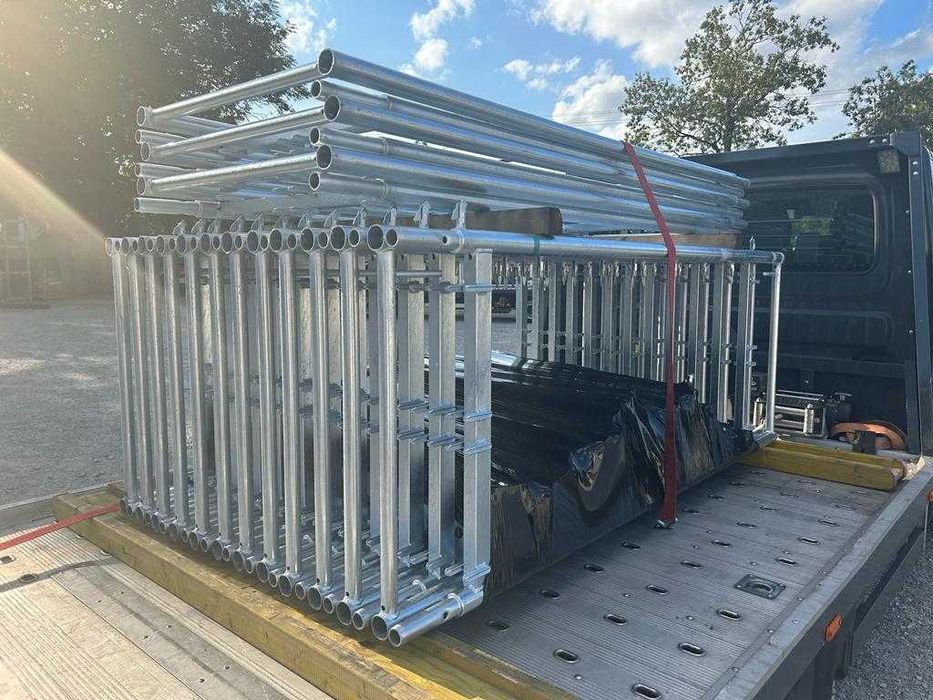 Rama rusztowania elewacyjnego typu Plettac nieużywana