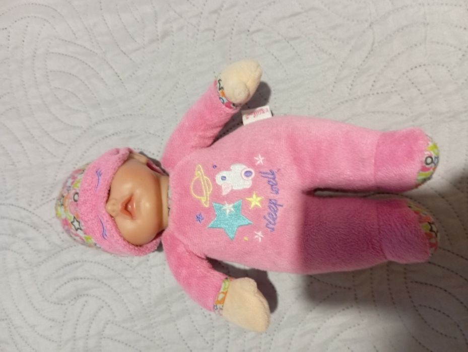 Baby Born sleepy