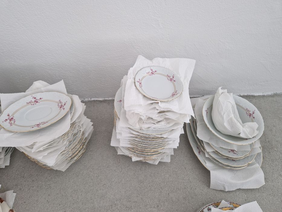 Conjunto porcelana antigo de 60 pcs