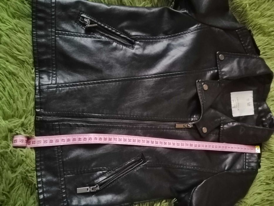 Продам детскую куртку косуху