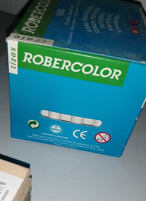 White and colored chalk, set with eraser, for €1064738283942657123