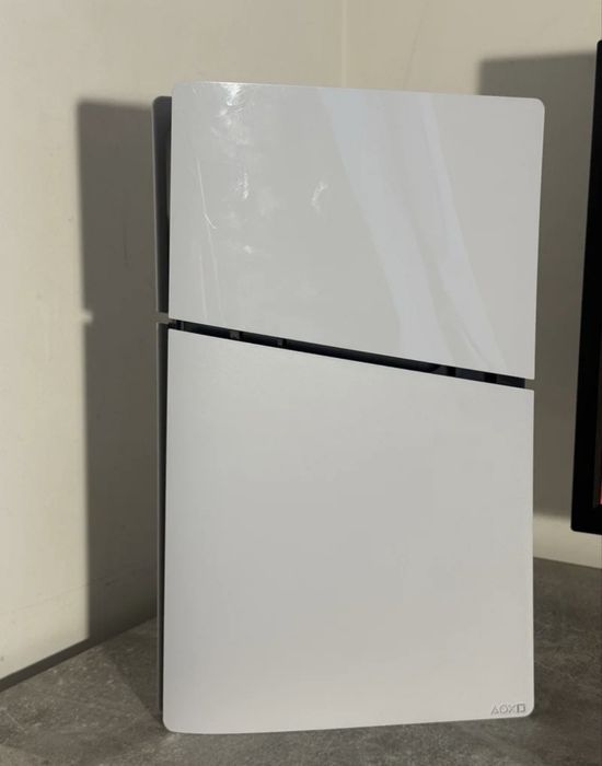 Ps5 Slim 1tb  comprada a 2 meses