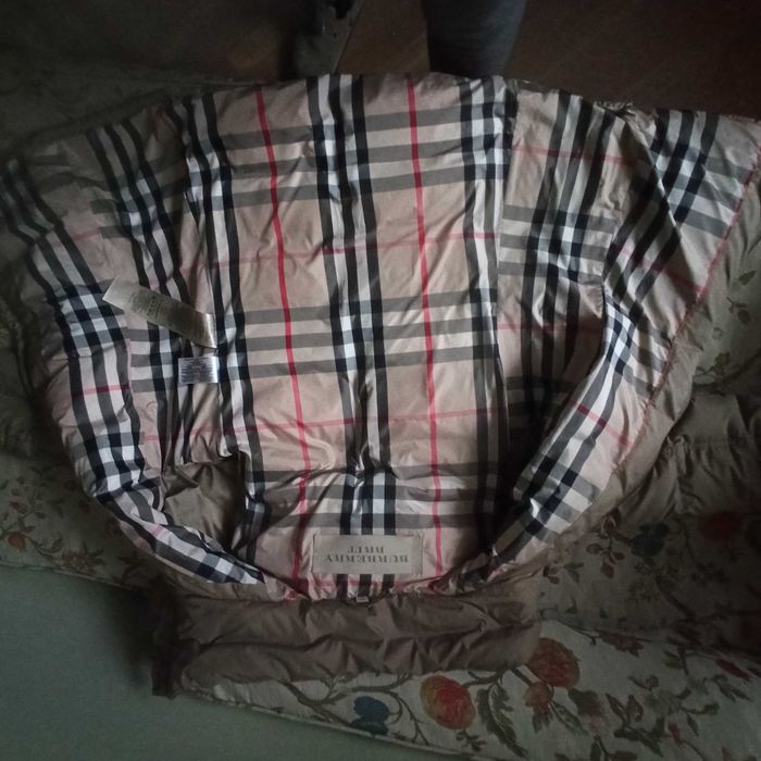 Burberry kurtka puchowa z kapturem