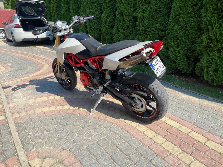 Aprilia Dorsoduro 750 2010r uszkodzona