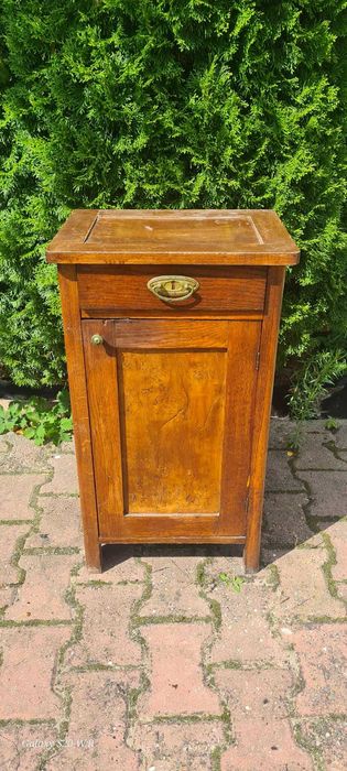 Cały zestaw przedwojennych rzeźbionych mebli