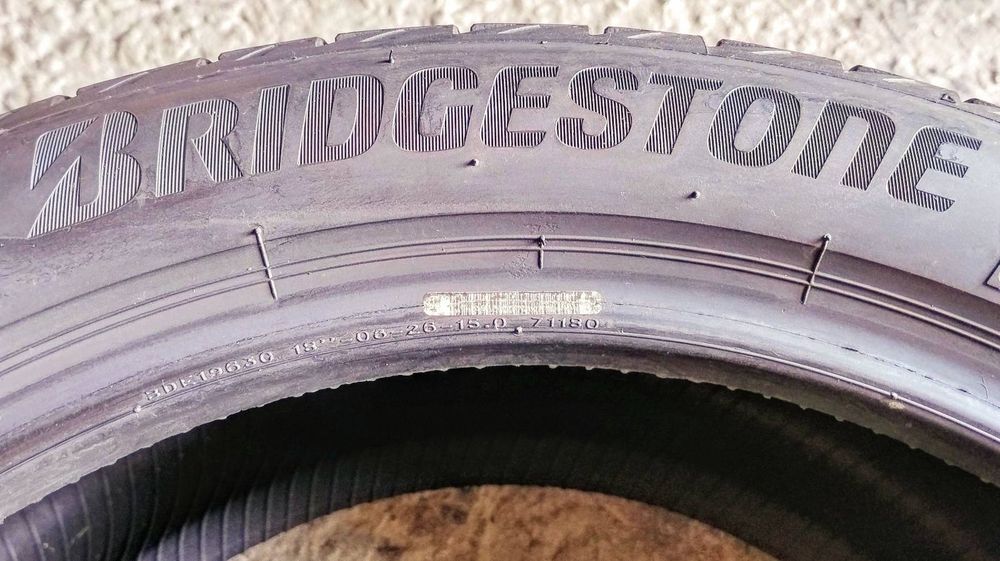 Шини літні R18 255/40 Bridgestone Turanza T005