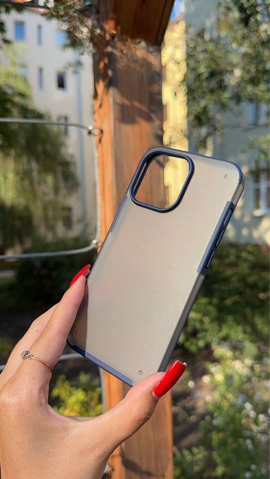 Etui na tel. IPhone 13 pro