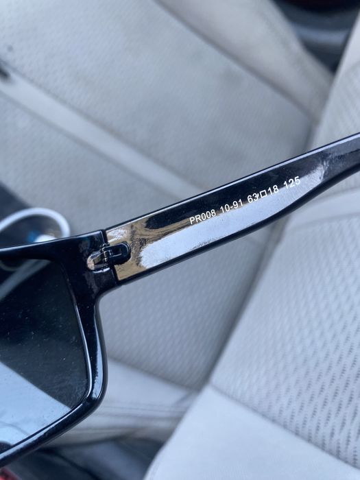 Очки солнцезащитные