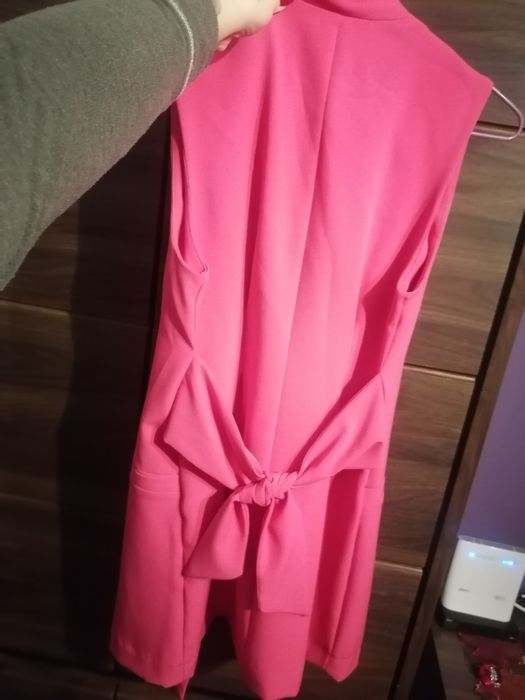 Bershka różowa fuksja długa kamizelka