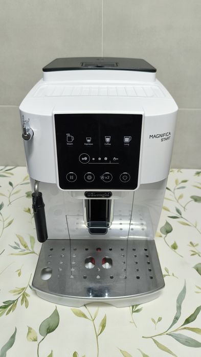 Cafeteira De'Longhi Magnífica Start