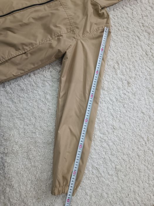 Продам вітровку розмір М