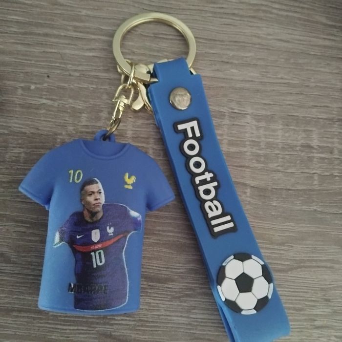 Brelok z piłkarzem Mbappe