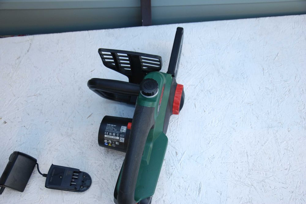 Piła łańcuchowa Bosch 18V