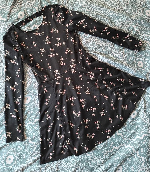 Sukienka czarna H&M długi rękaw S