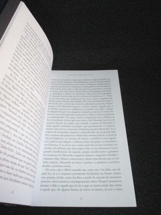 Livro Mourinho A Descoberta Guiada Luís Lourenço Autografado