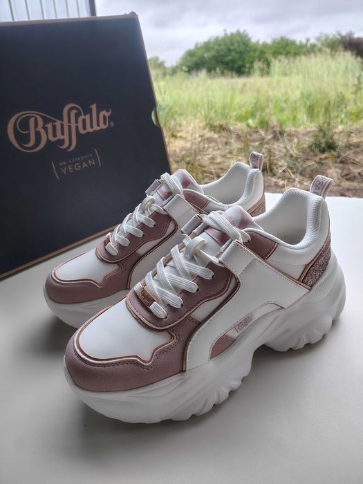 Buffalo Sneakersy niskie 'Bliss One' w kolorze pudrowy róż