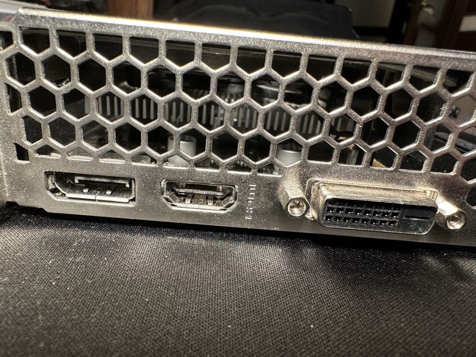 Palit GeForce GTX 1050 Ti 4GB (Dual Fan)