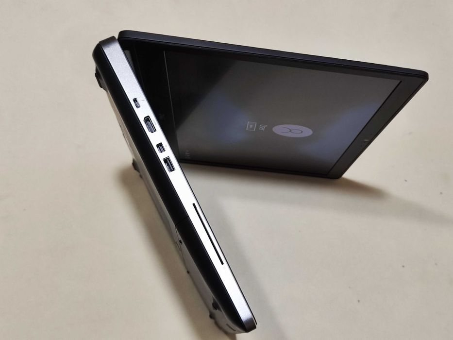 Ноутбук Dell Precision 7710 17" UHD 4K Core i7/32Gb/SSD/nVidia M4000M