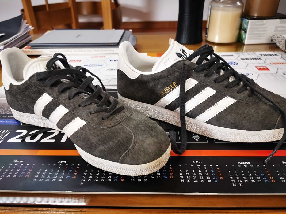 Adidas gazelle cinza 39 1/3