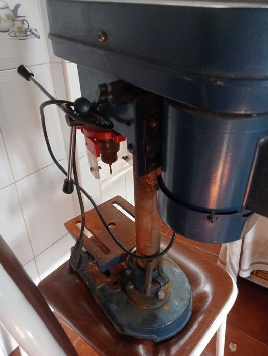 Biberquing eletrónica. Trifásica