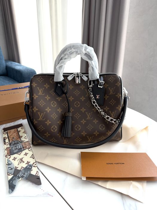 Сумка Louis Vuitton Speedy Bandouliere 30