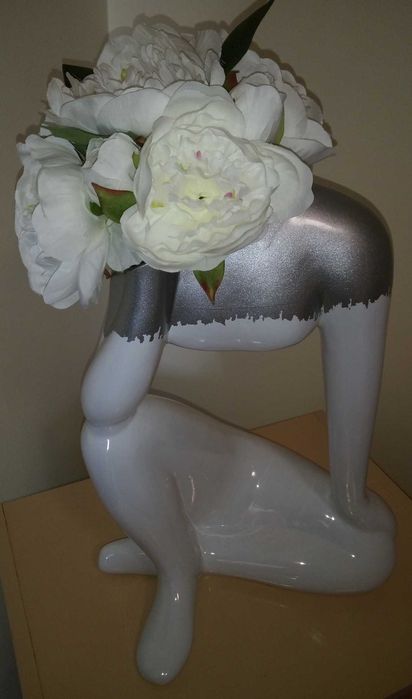 Peça decorativa cerâmica